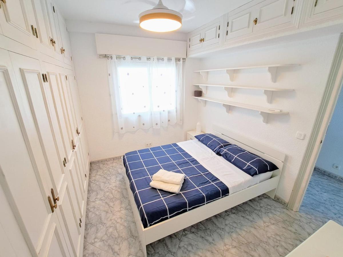 Sea Breeze Apartment Estepona Bagian luar foto